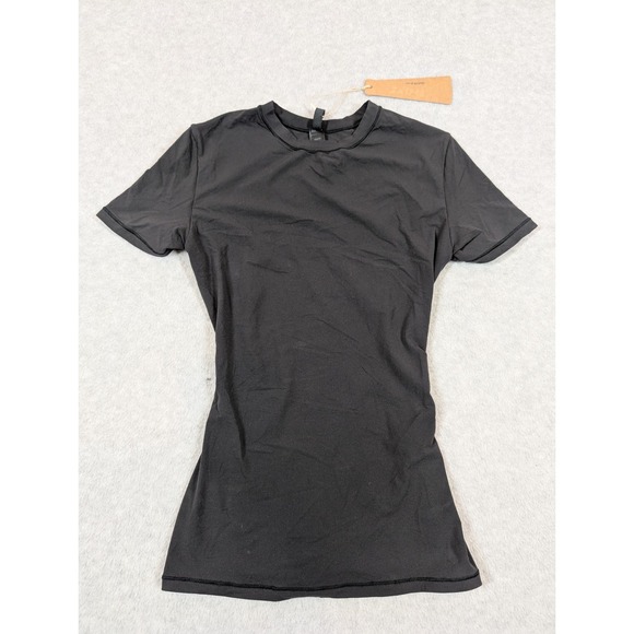 Skims Women Top XXS NWT Tshirt Fitted Crewneck Short Sleeve Black Stretch - Picture 1 of 11